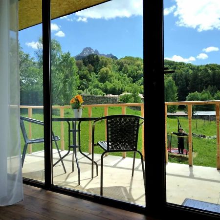 Terkhena Hotel Kazbegi Eksteriør billede