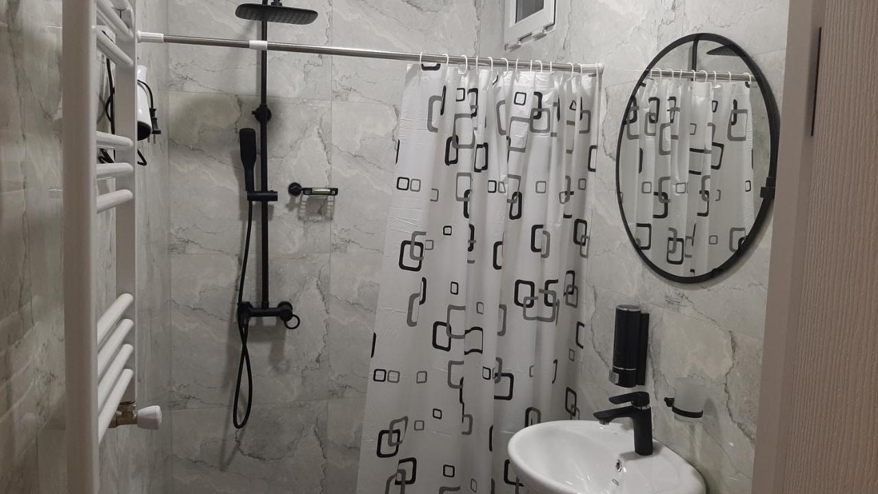 Terkhena Hotel Kazbegi Eksteriør billede